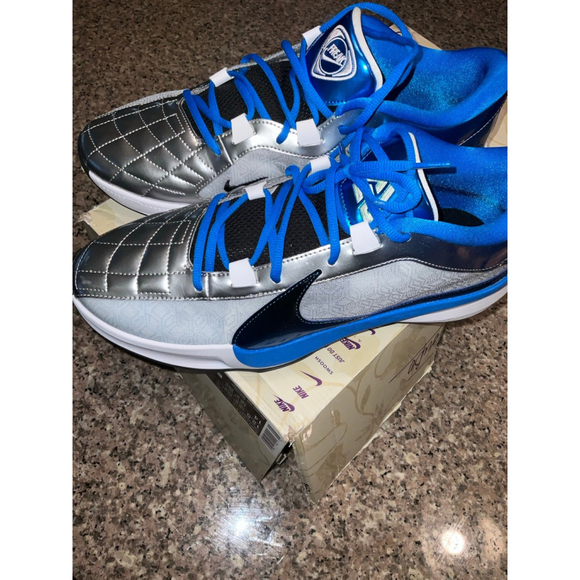 Nike Zoom Freak 5 Basketball‎ Shoes Size 12.5 main image 6